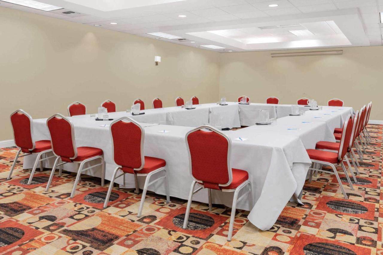Hotel Wyndham Sacramento