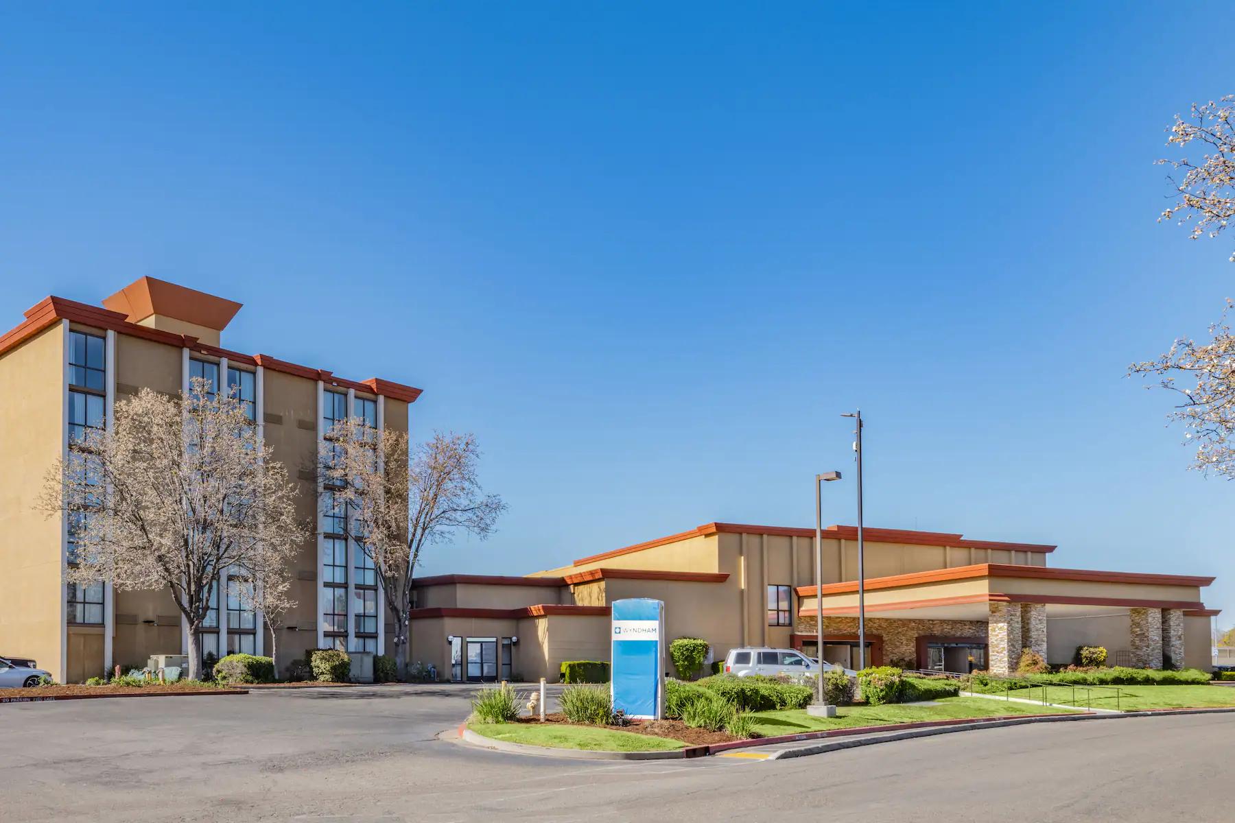 Wyndham Sacramento Carmichael