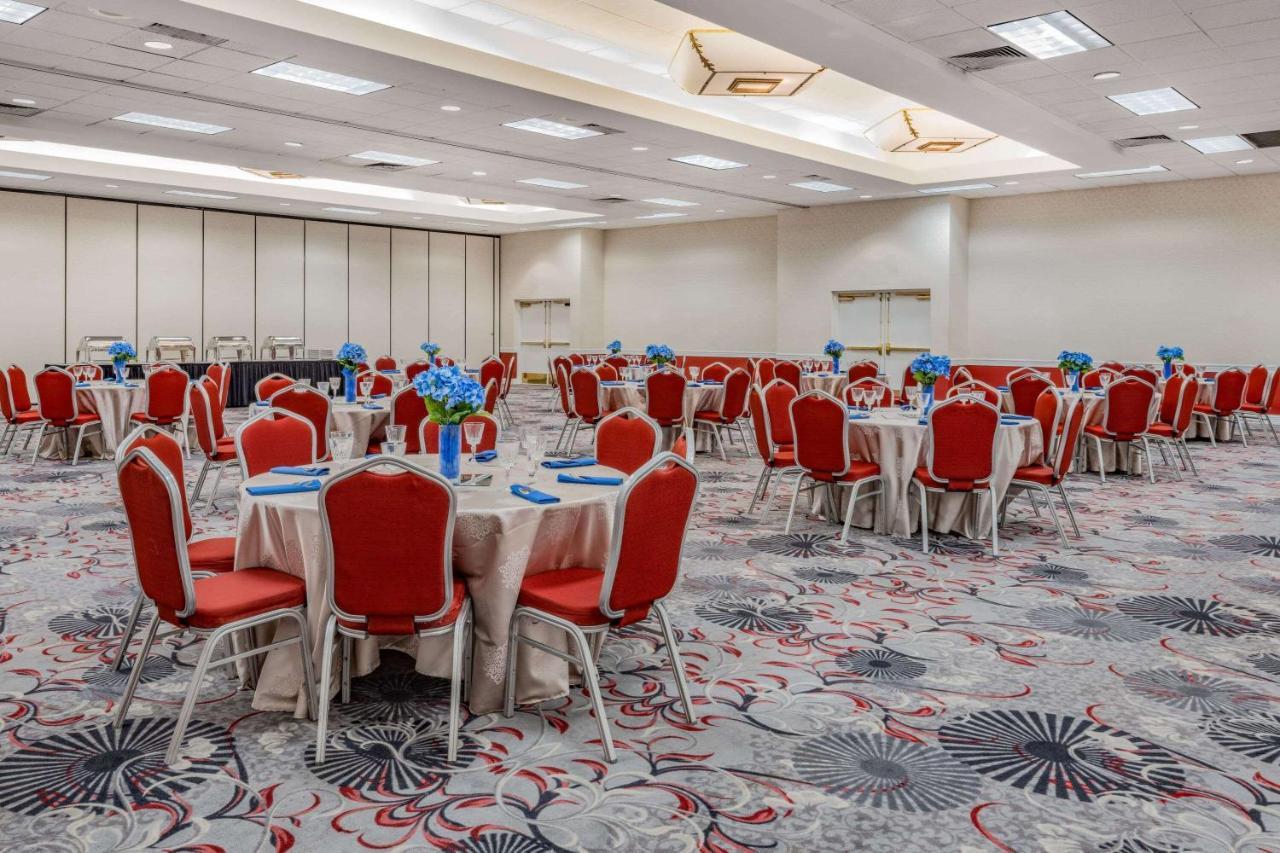 Wyndham Sacramento 3*