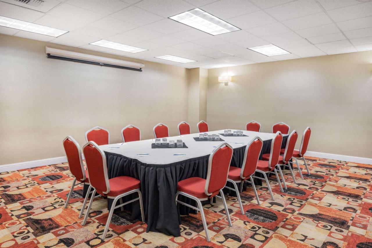 Hotel Wyndham Sacramento Carmichael