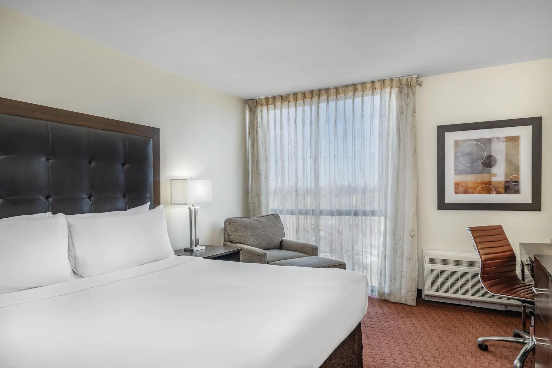 Wyndham Sacramento 3*